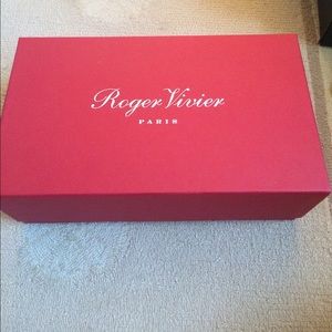 Roger vivier never worn heels